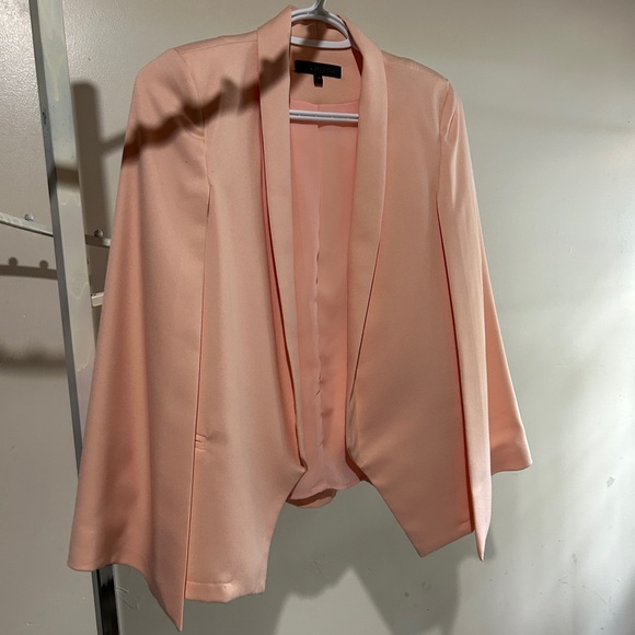 Peach cape blazer - Picture 4 of 9